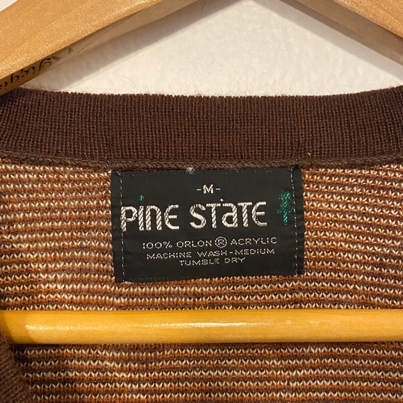 Vintage 80s Pine State Argyle V-Neck Sweater - Picture 3 of 4